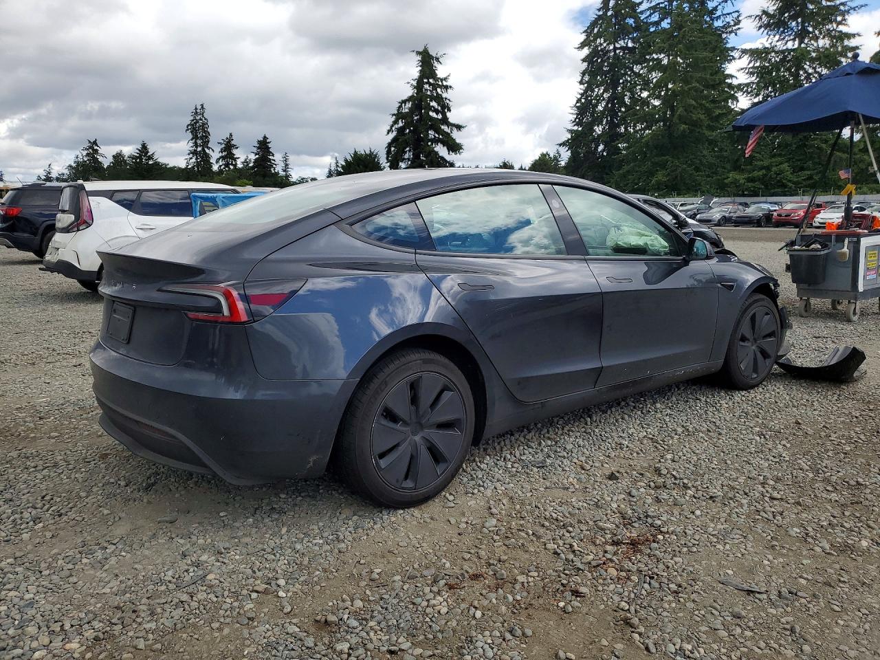 2025 TESLA MODEL 3