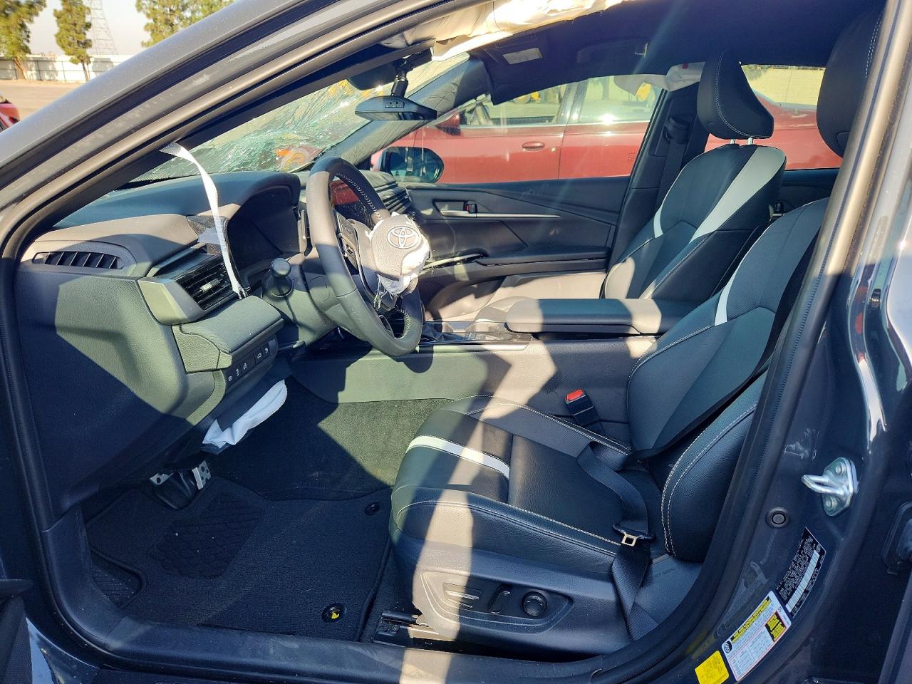 2026 TOYOTA CAMRY