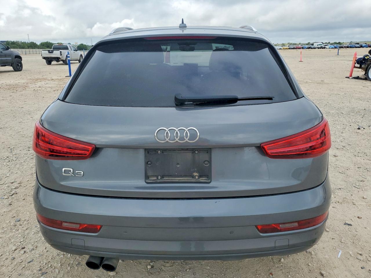 2017 AUDI Q3
