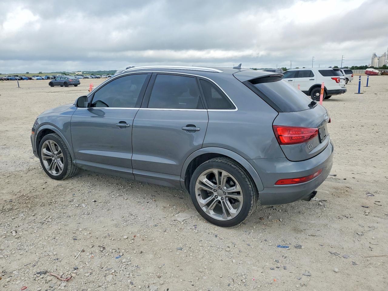 2017 AUDI Q3