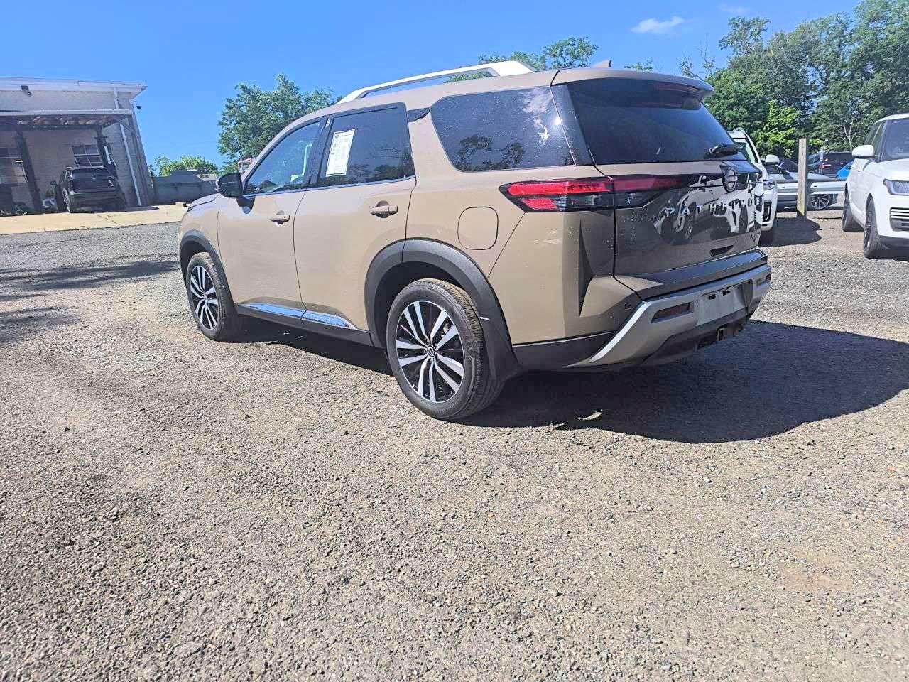 2024 NISSAN PATHFINDER