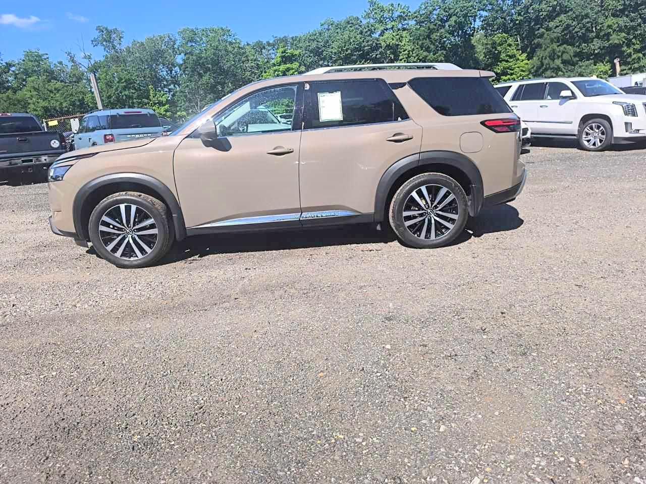 2024 NISSAN PATHFINDER