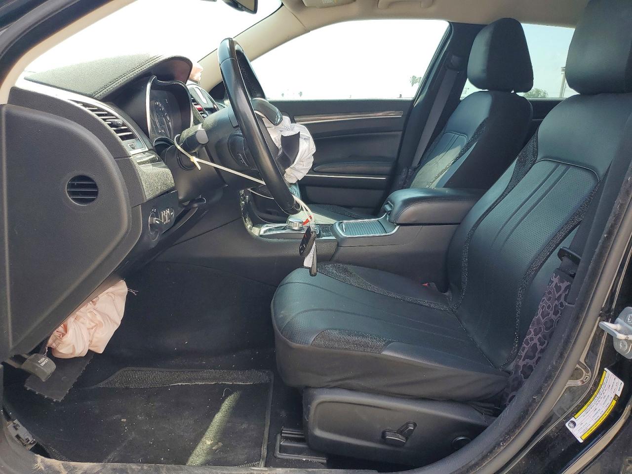 2021 CHRYSLER 300