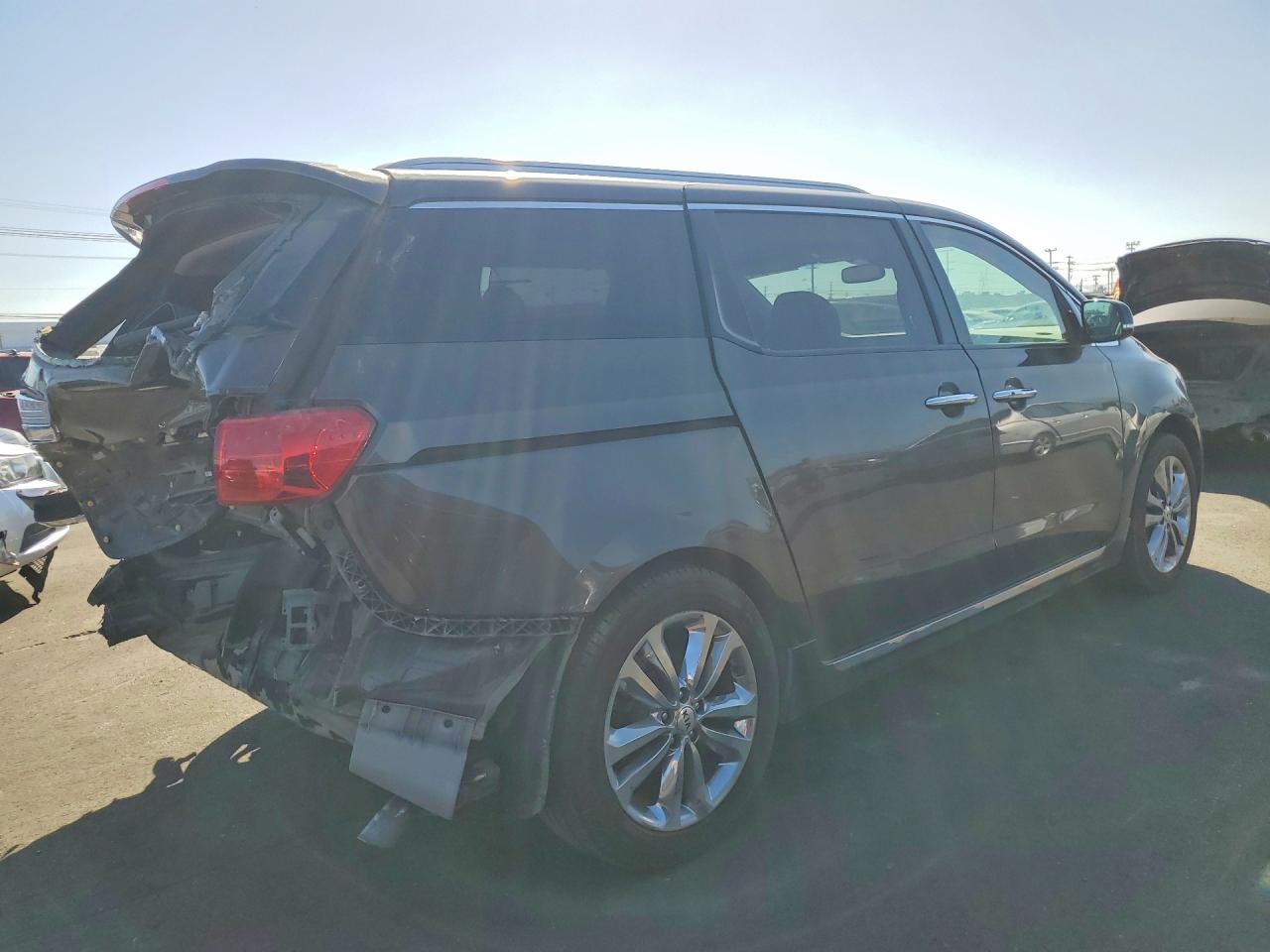 2017 KIA SEDONA