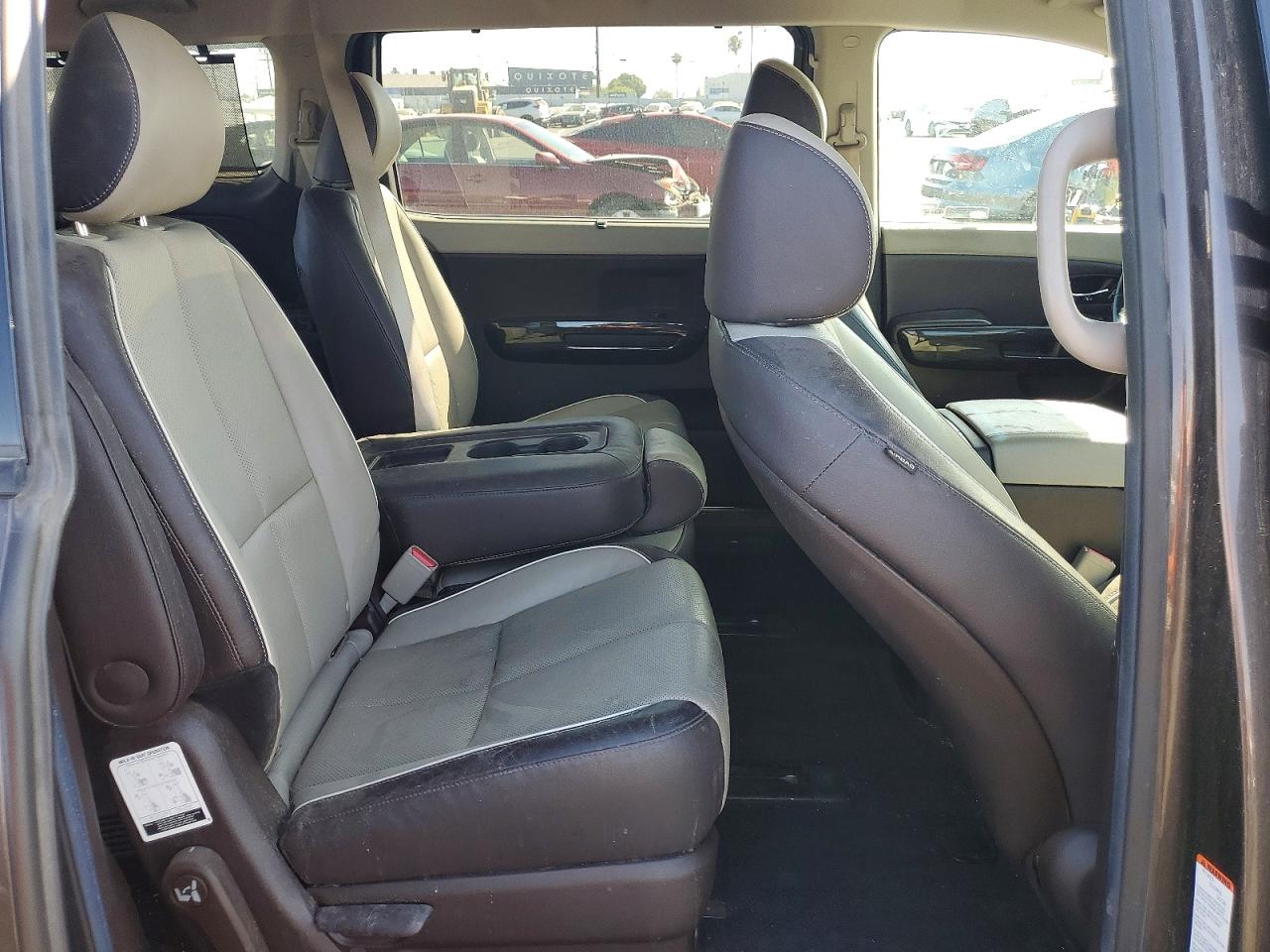 2017 KIA SEDONA