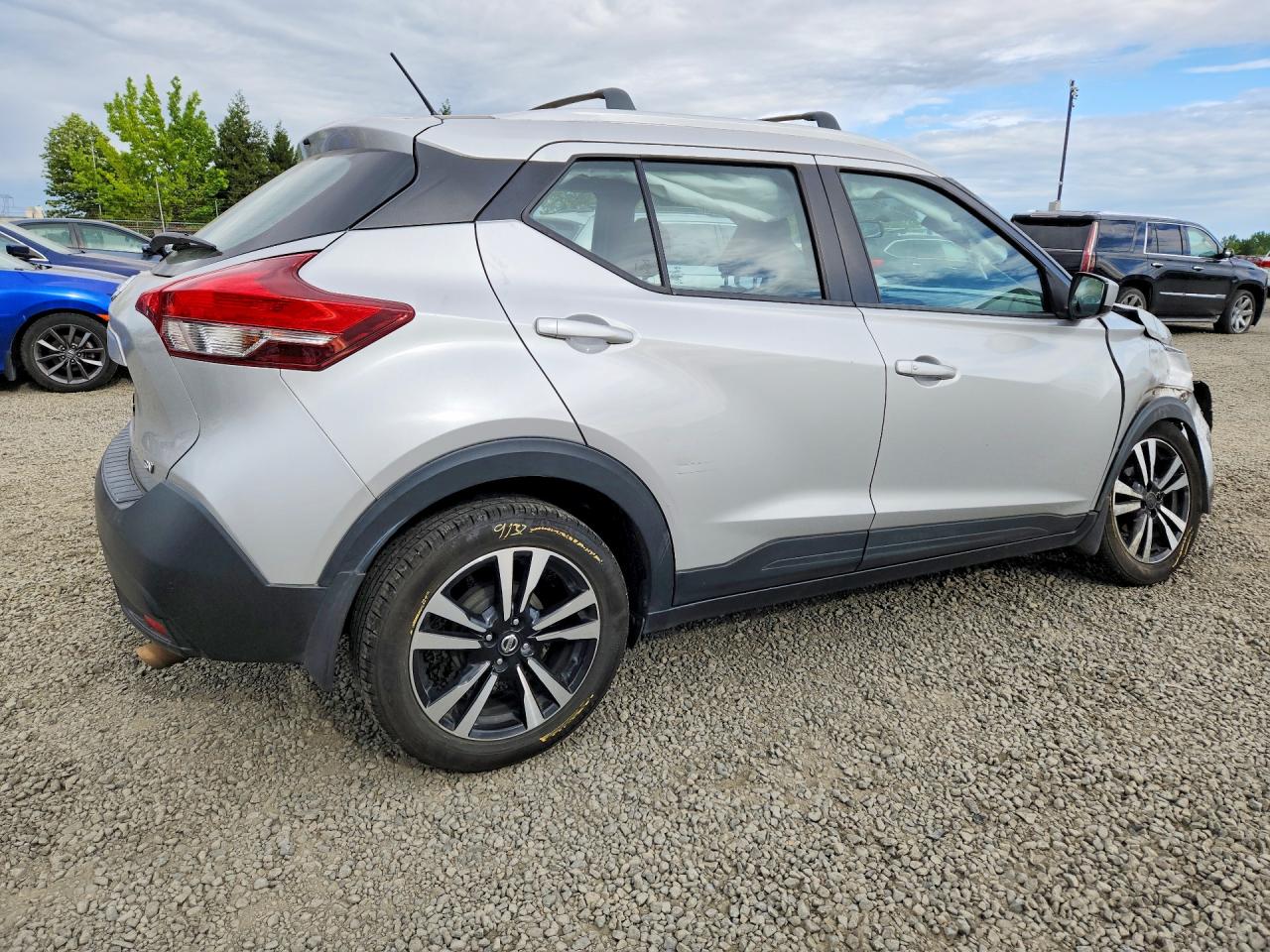 2019 NISSAN KICKS