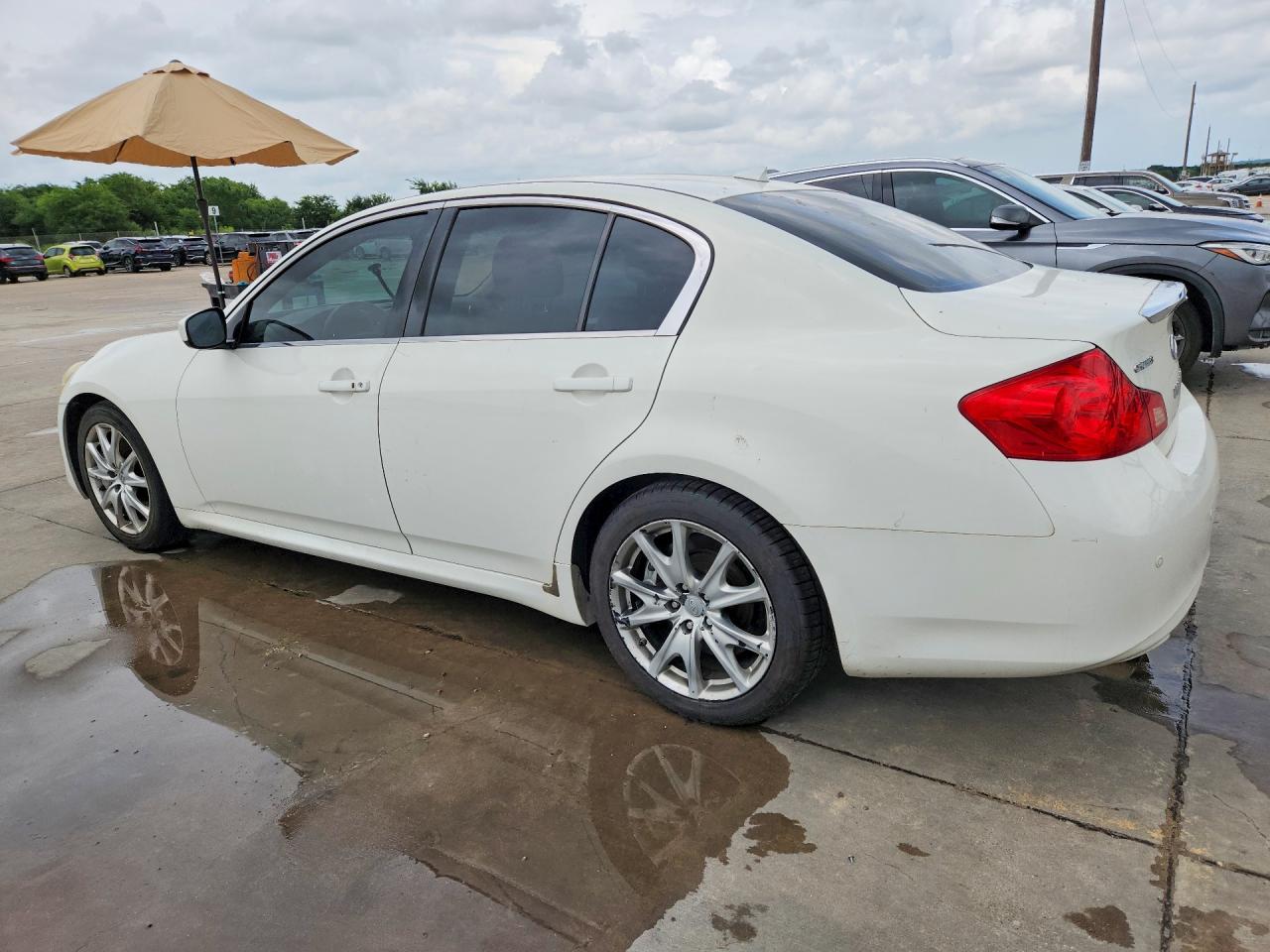 2012 INFINITI G37
