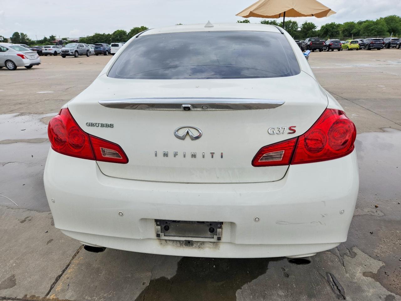 2012 INFINITI G37