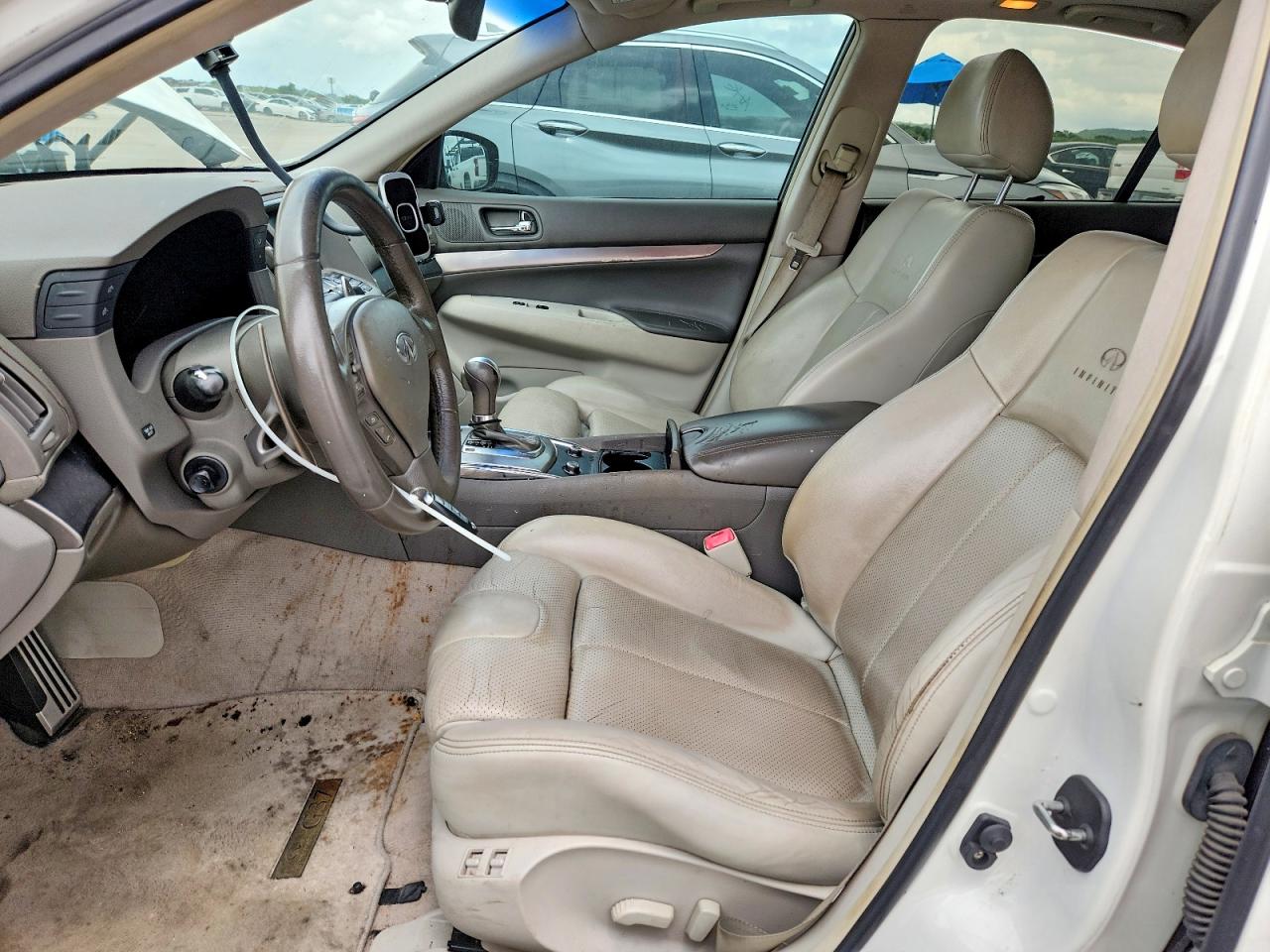 2012 INFINITI G37