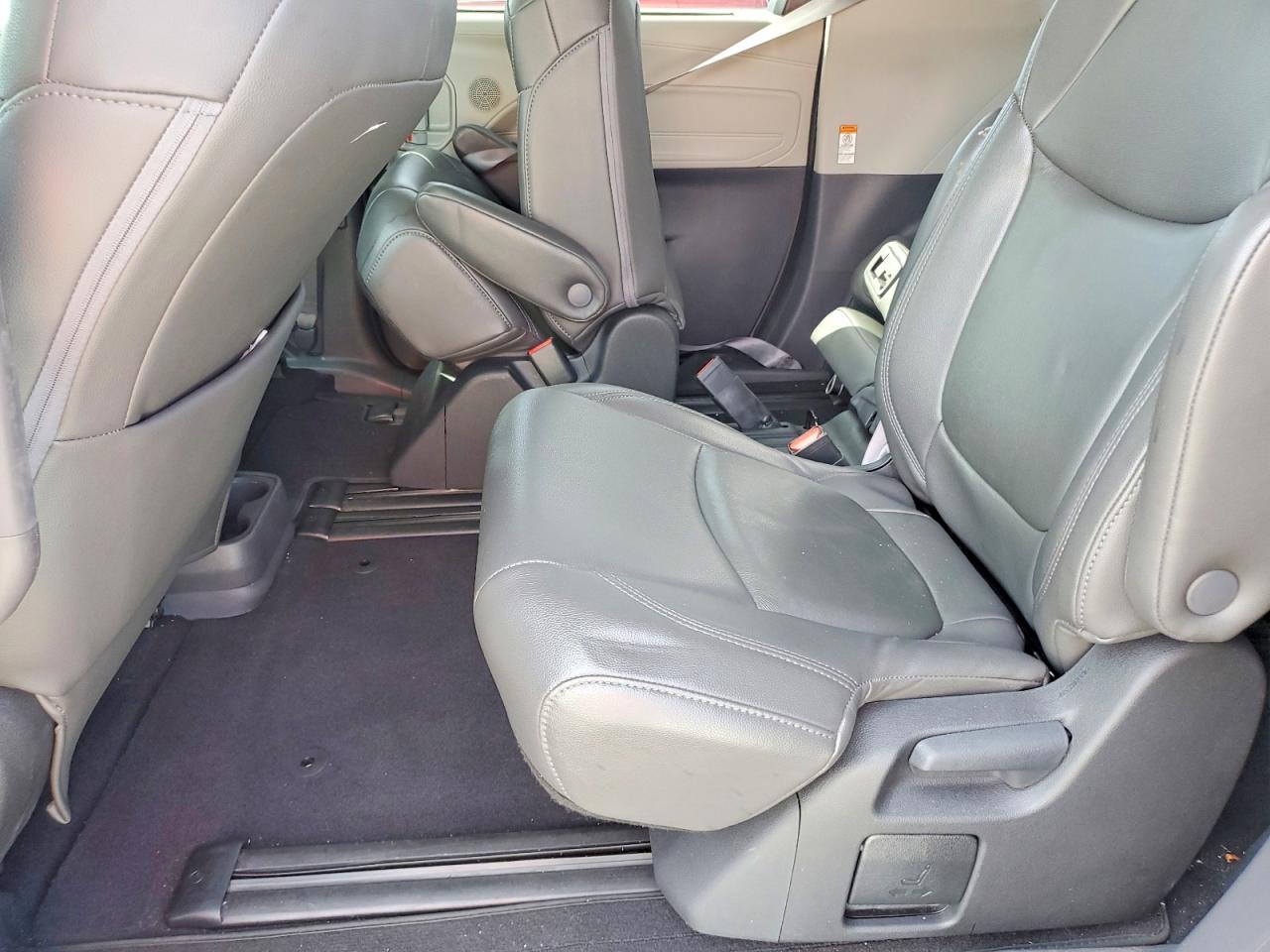 2022 TOYOTA SIENNA