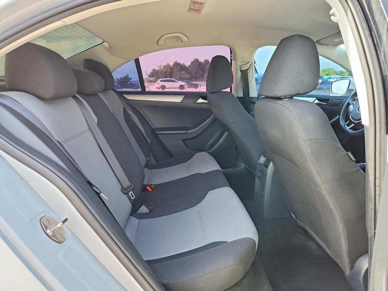 2017 VOLKSWAGEN JETTA