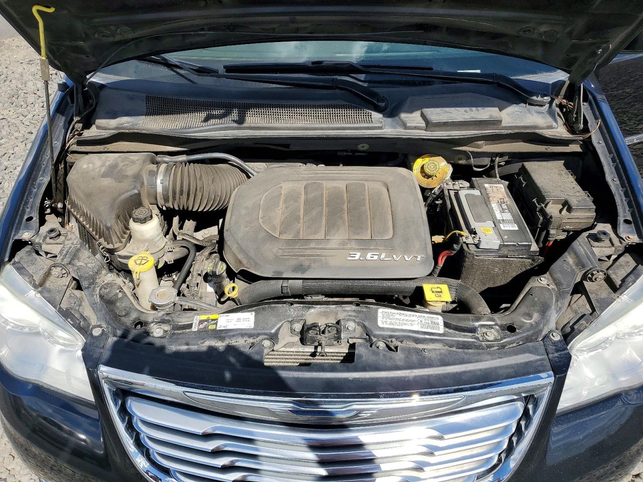 2014 CHRYSLER MINIVAN