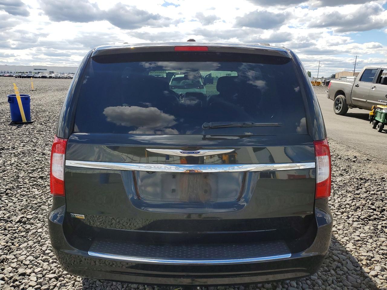 2014 CHRYSLER MINIVAN