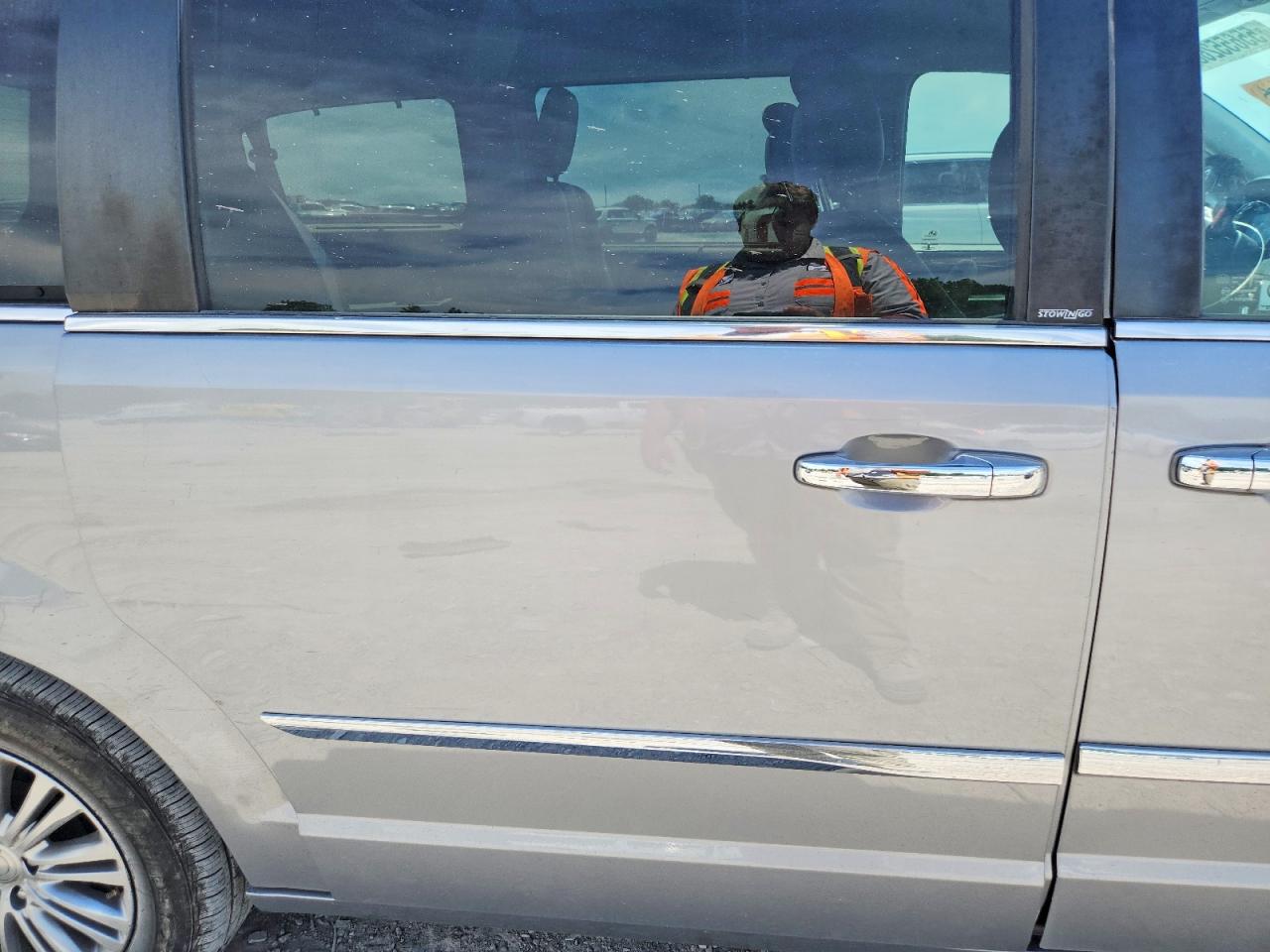 2013 CHRYSLER MINIVAN