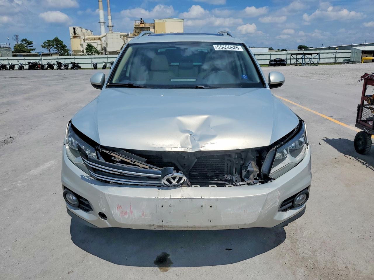 2015 VOLKSWAGEN TIGUAN