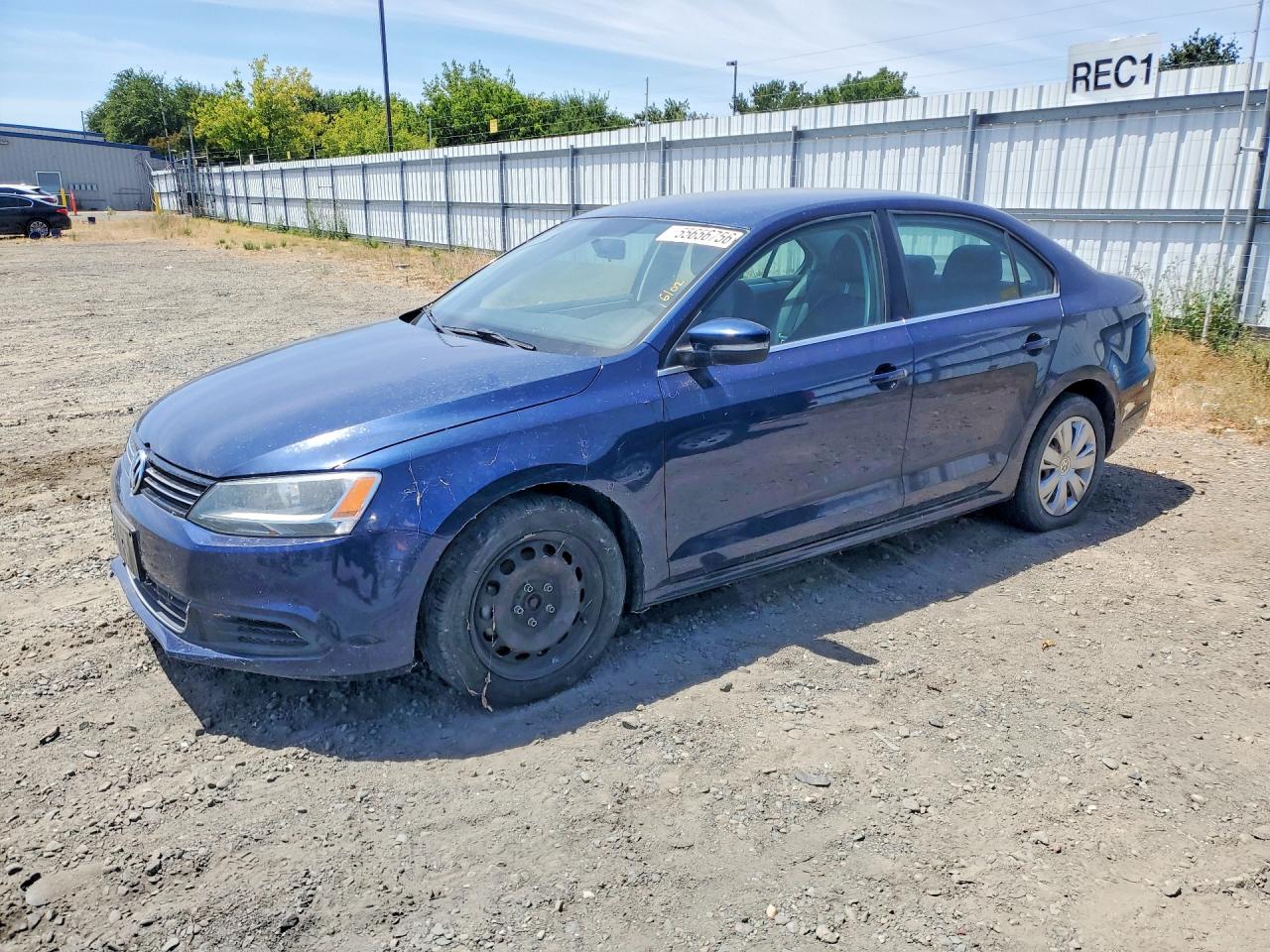 2013 VOLKSWAGEN JETTA