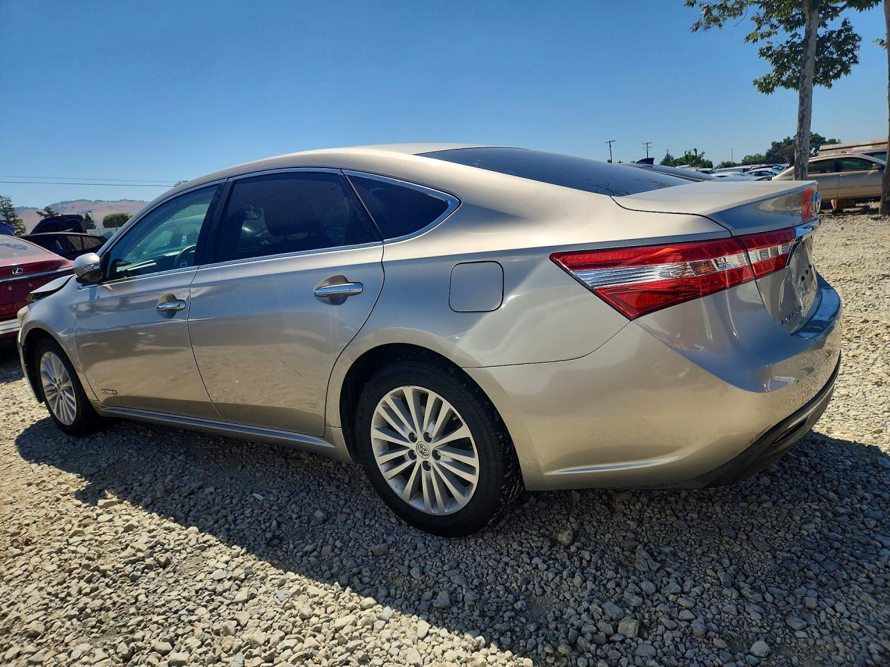 2013 TOYOTA AVALON