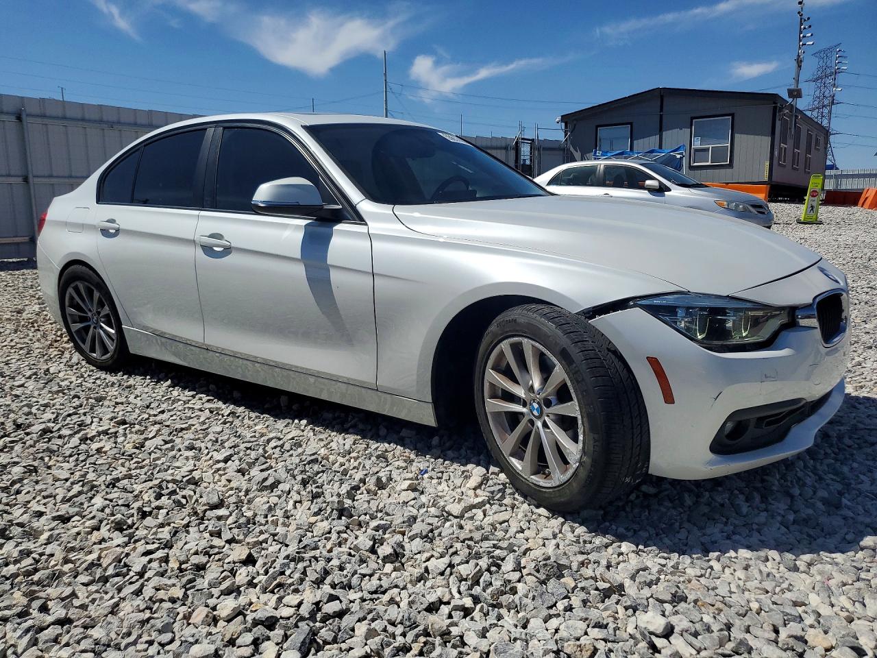 2018 BMW 3 SERIES