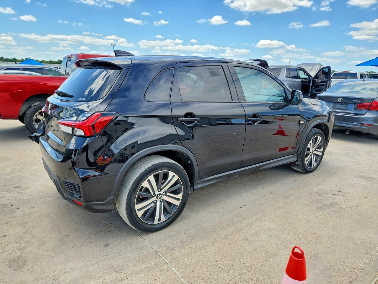 2024 MITSUBISHI OUTLANDER