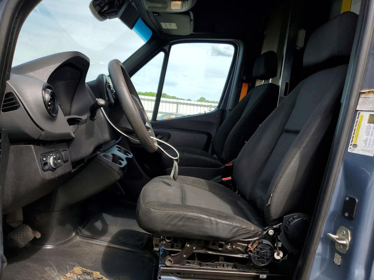 2021 MERCEDES BENZ SPRINTER