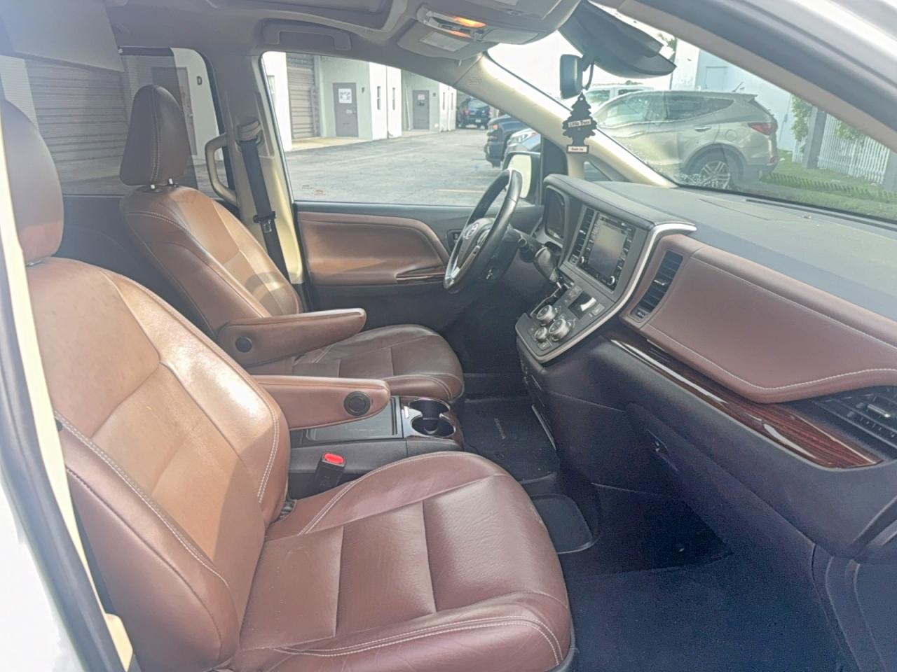 2020 TOYOTA SIENNA