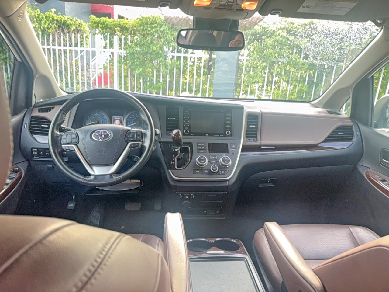 2020 TOYOTA SIENNA