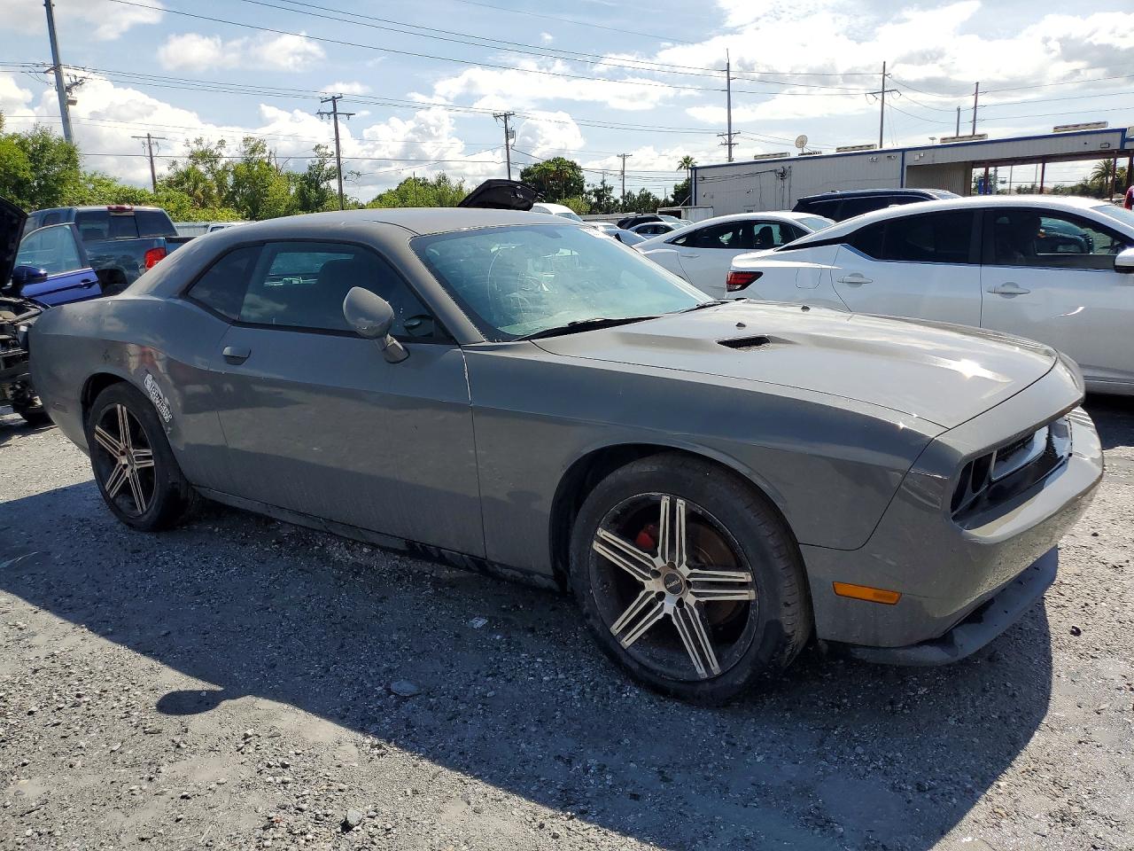 2011 DODGE CHALLENGER