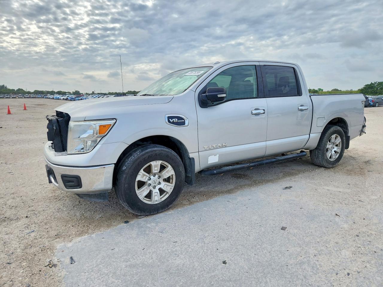 2017 NISSAN TITAN