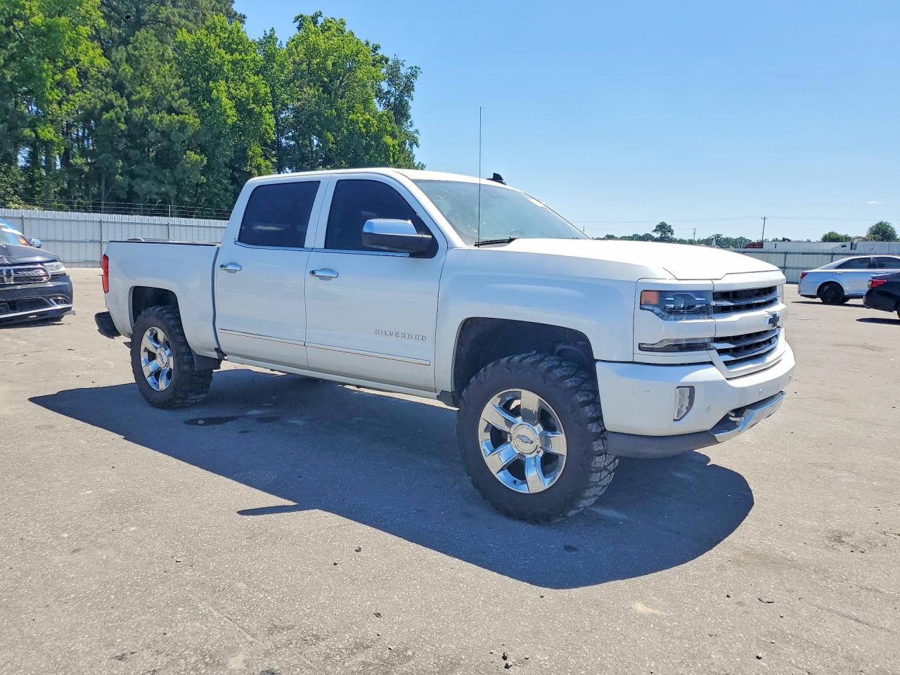 2017 CHEVROLET SILVERADO
