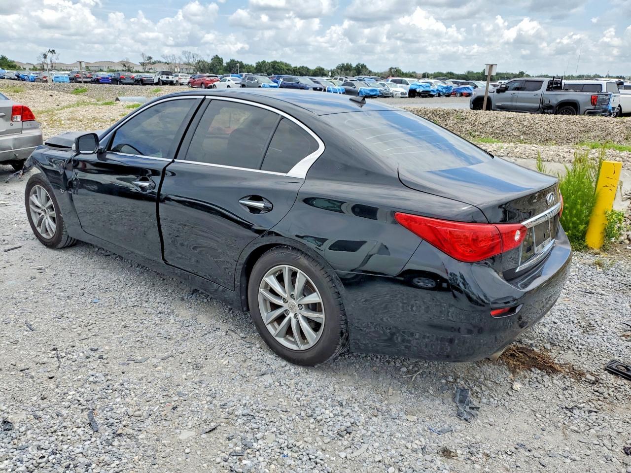 2014 INFINITI Q50