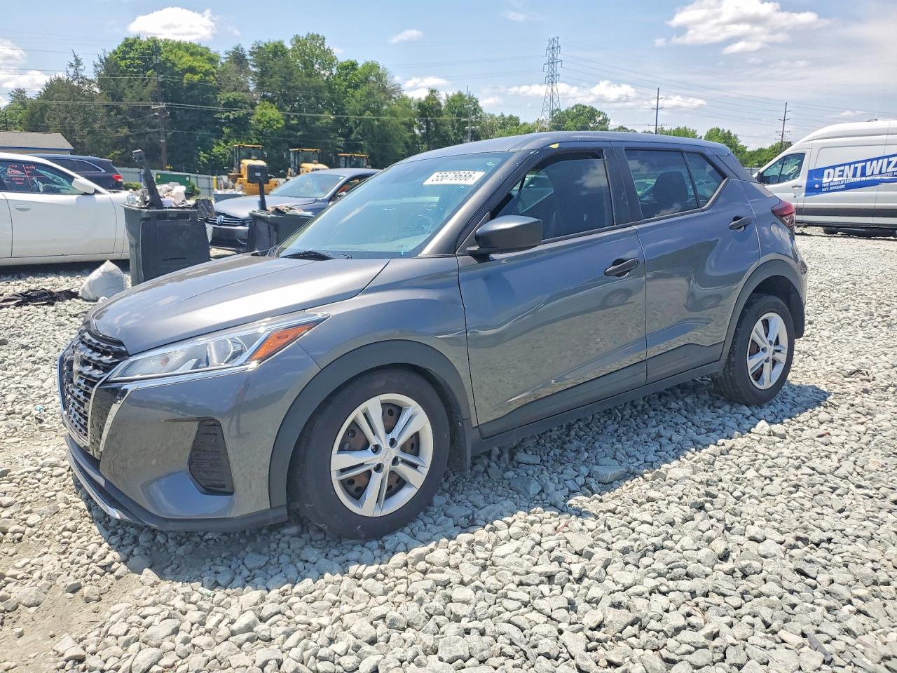 2022 NISSAN KICKS
