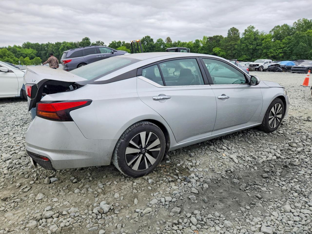 2022 NISSAN ALTIMA