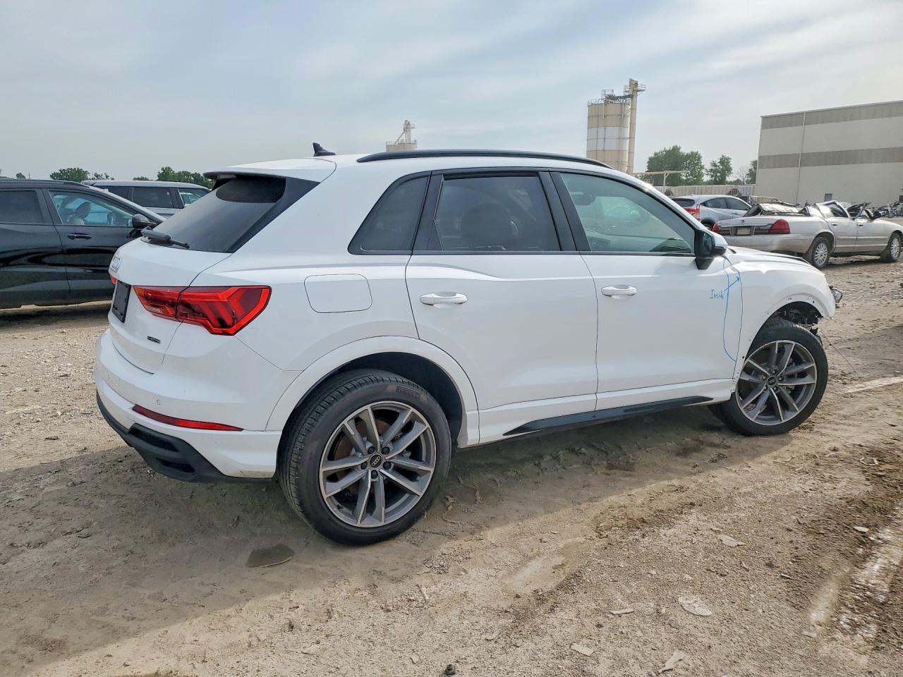 2025 AUDI Q3