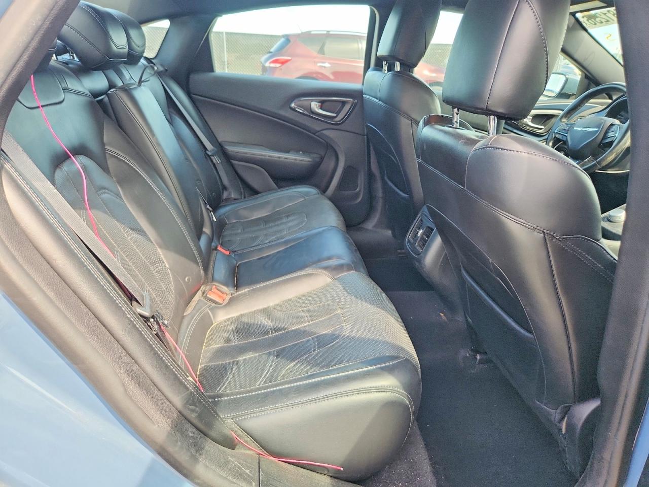 2015 CHRYSLER 200