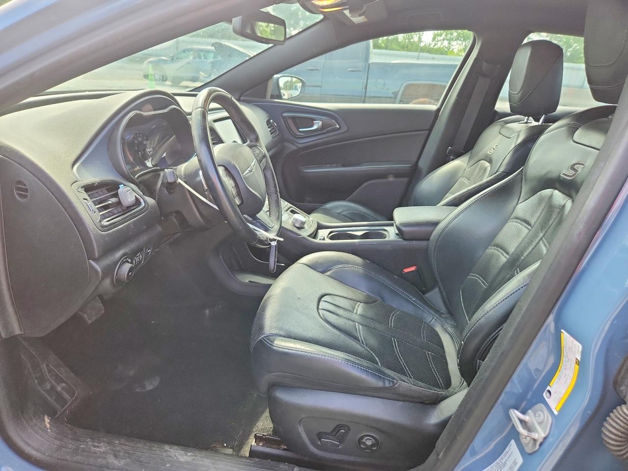 2015 CHRYSLER 200