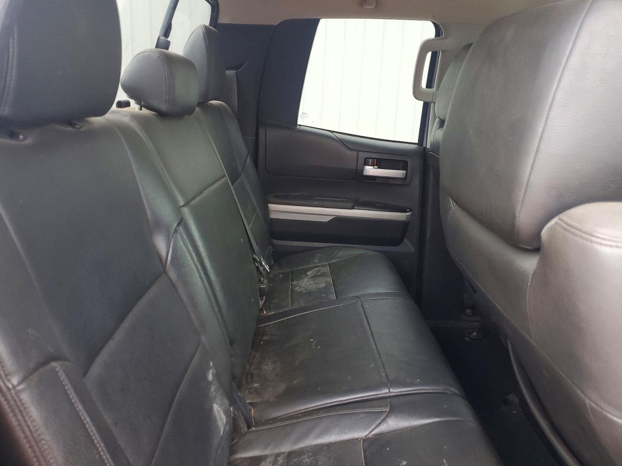 2017 TOYOTA TUNDRA
