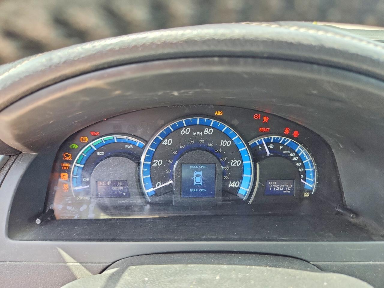 2012 TOYOTA CAMRY SOLA