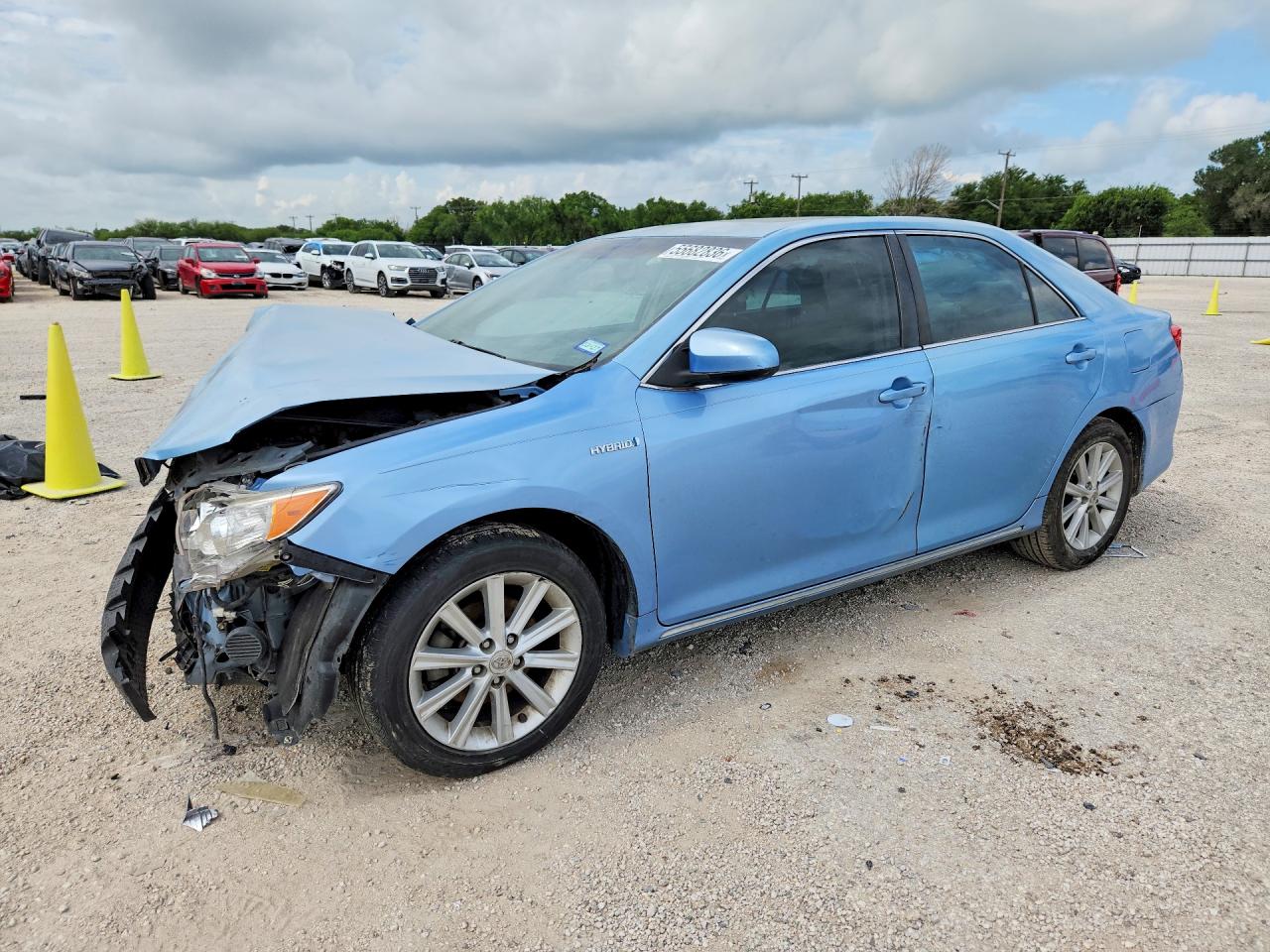 2012 TOYOTA CAMRY SOLA