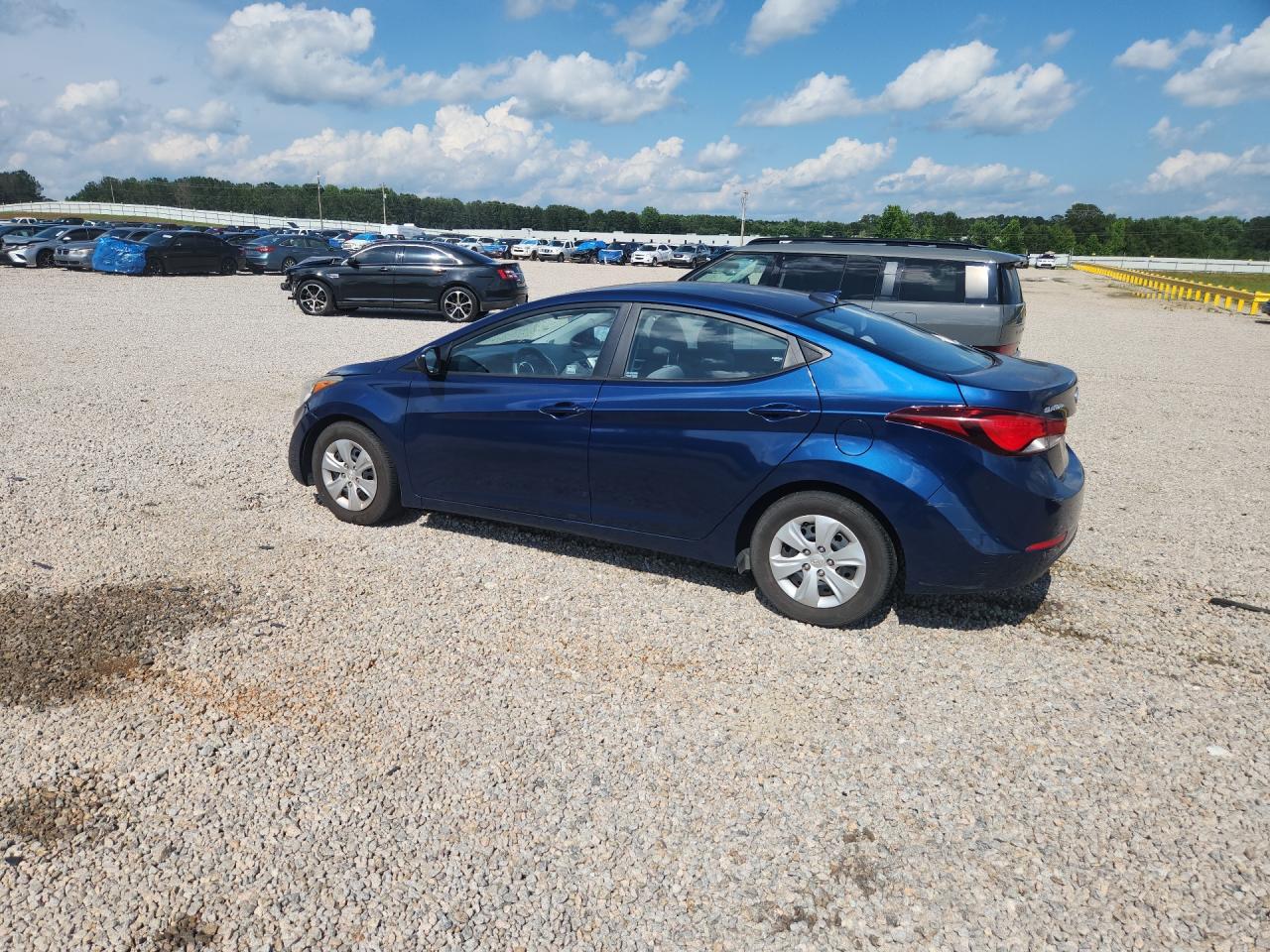 2016 HYUNDAI ELANTRA