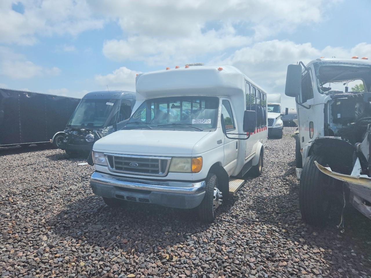 2004 FORD ECONOLINE