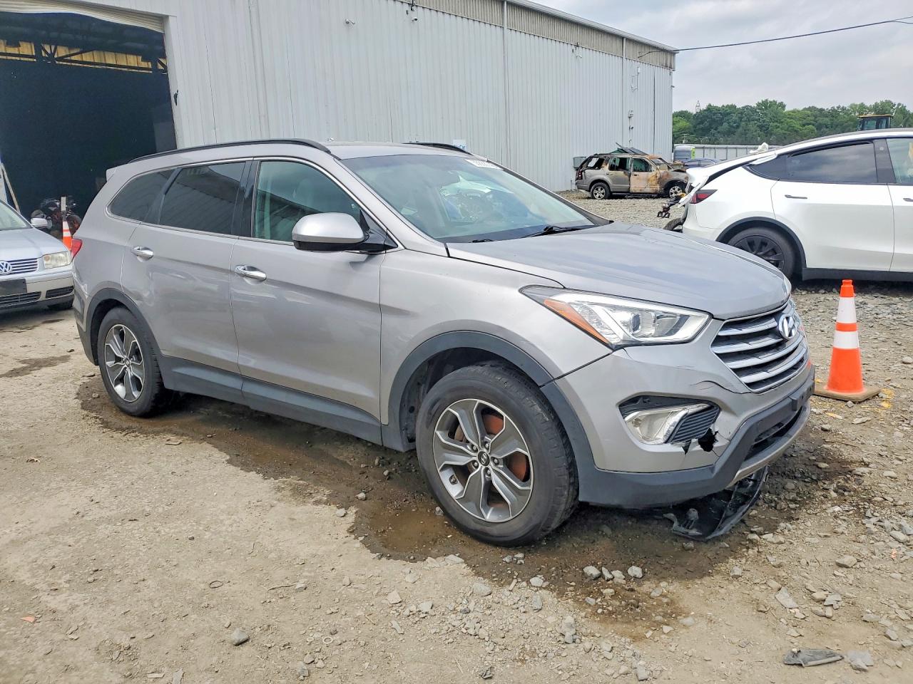 2016 HYUNDAI SANTA FE