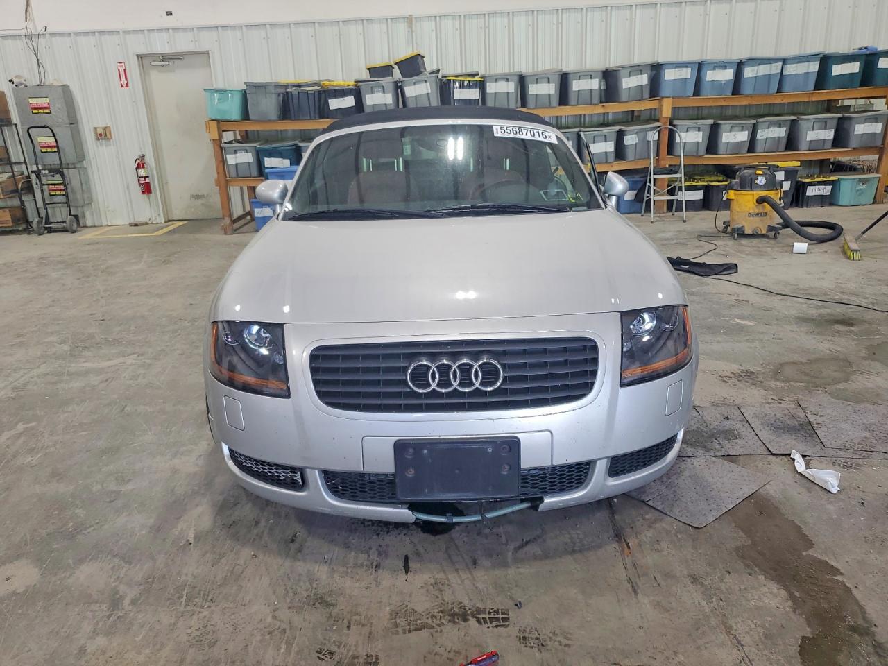 2002 AUDI TT