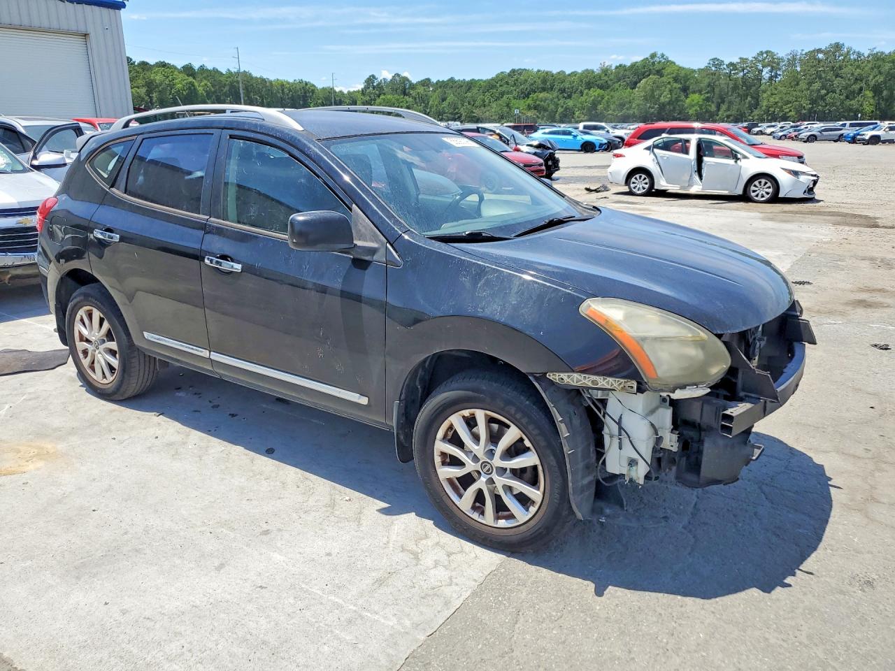 2014 NISSAN ROGUE