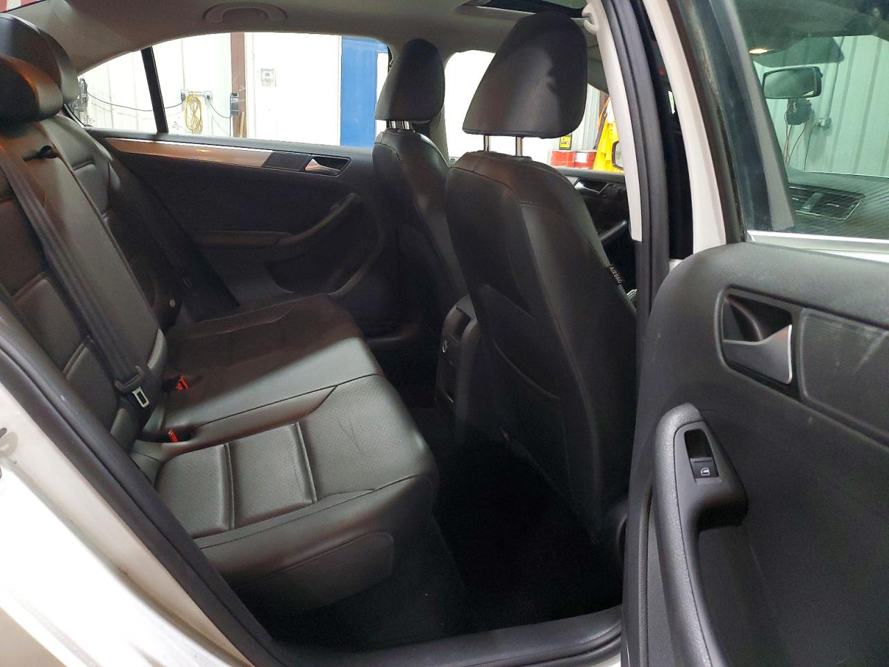 2018 VOLKSWAGEN JETTA