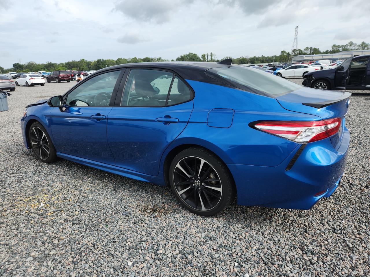 2020 TOYOTA CAMRY