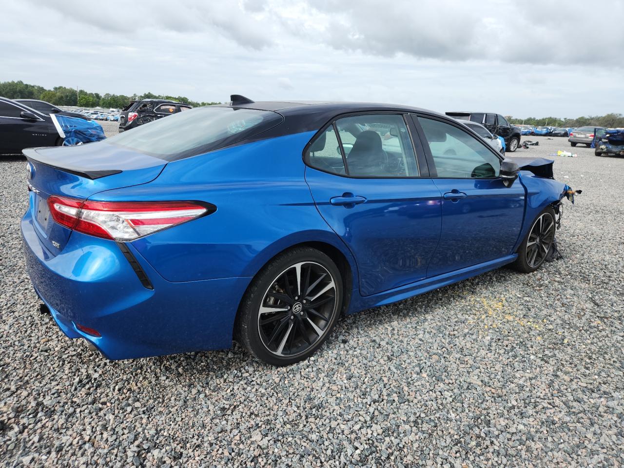 2020 TOYOTA CAMRY