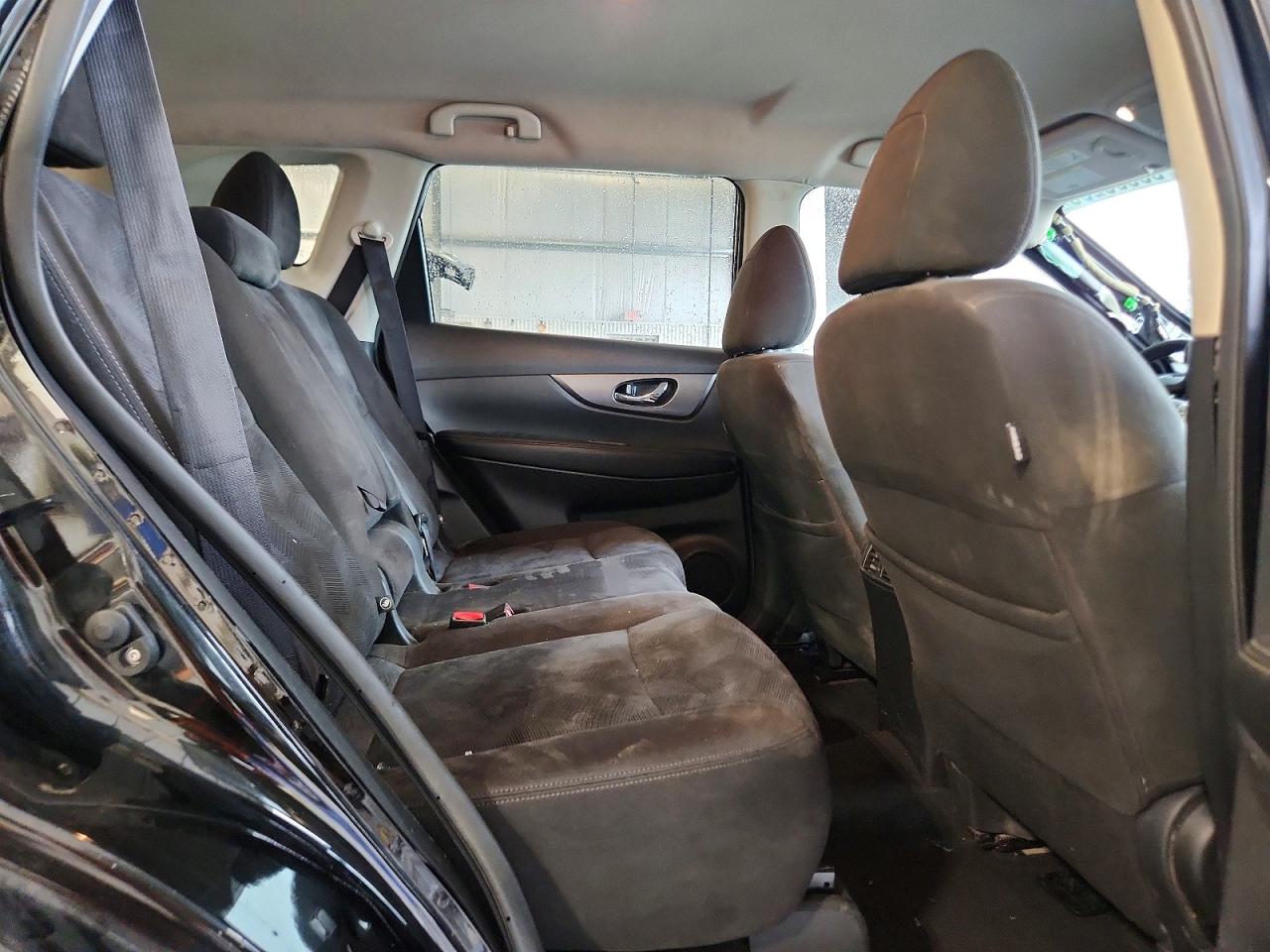 2015 NISSAN ROGUE