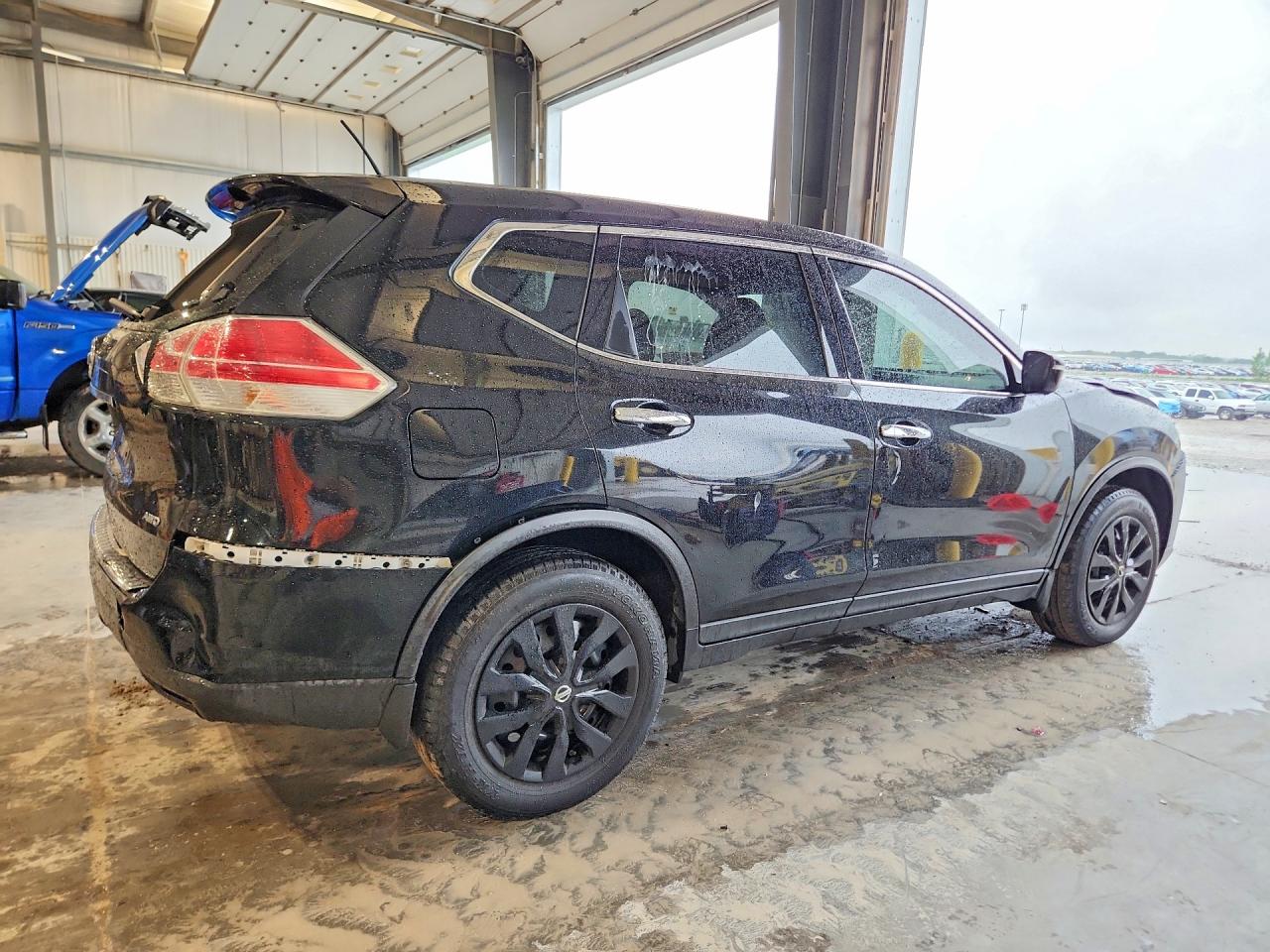 2015 NISSAN ROGUE