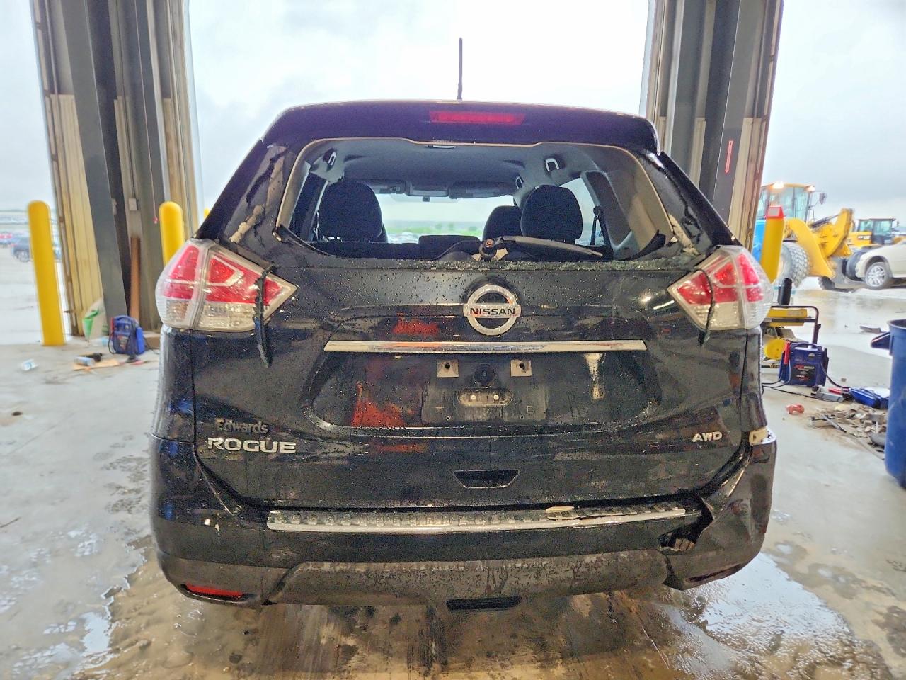 2015 NISSAN ROGUE