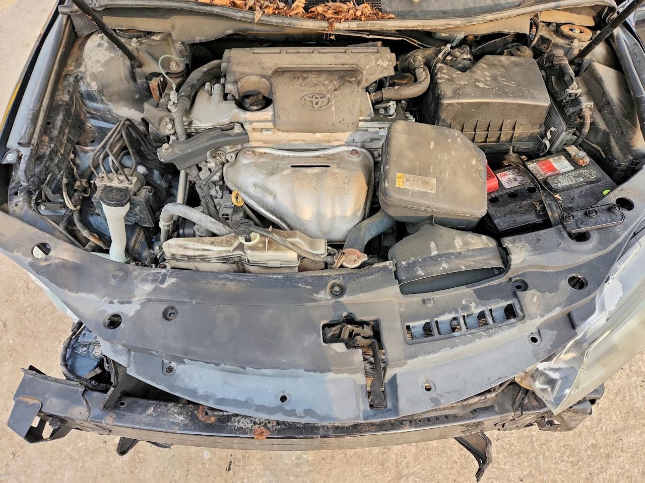 2016 TOYOTA CAMRY